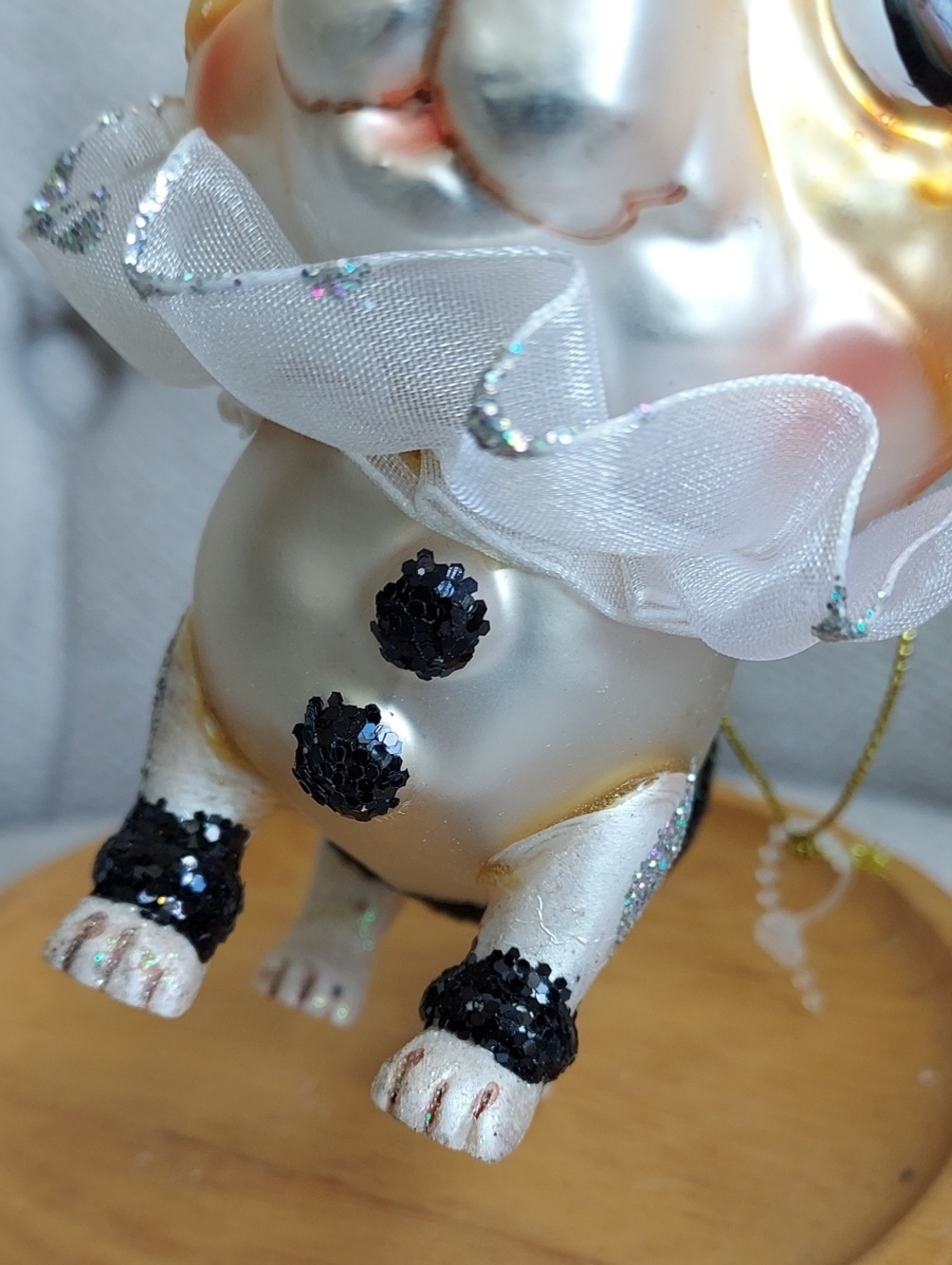 Robert Stanley Blown Glass Chihuahua Clown Christmas Ornament - Picture 8 of 12